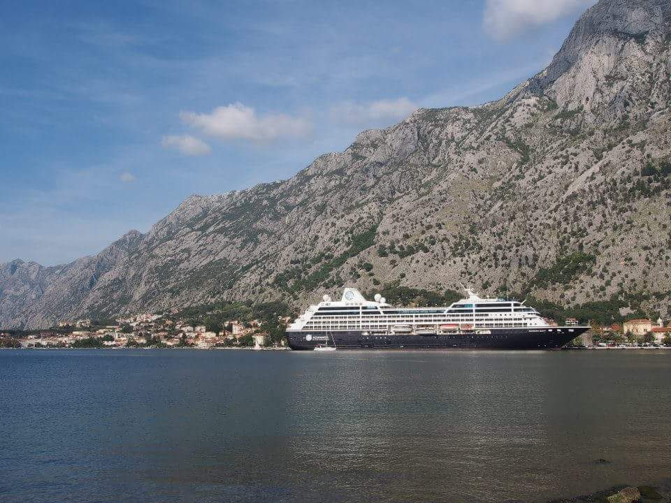 world-travel-how-ferry-ship