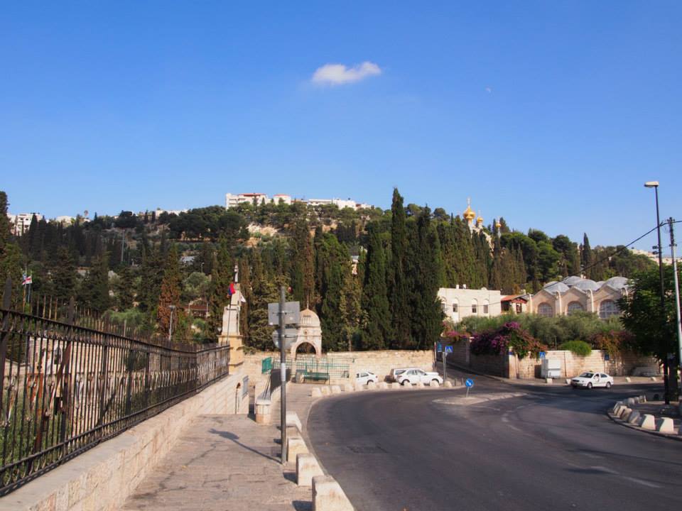 abroad-travel-trouble-jerusalem-1