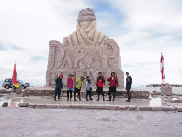 uyuni-salt-lake-bolivia-16