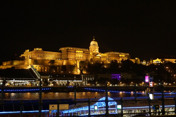 subway-trouble-abroad-hungary-2