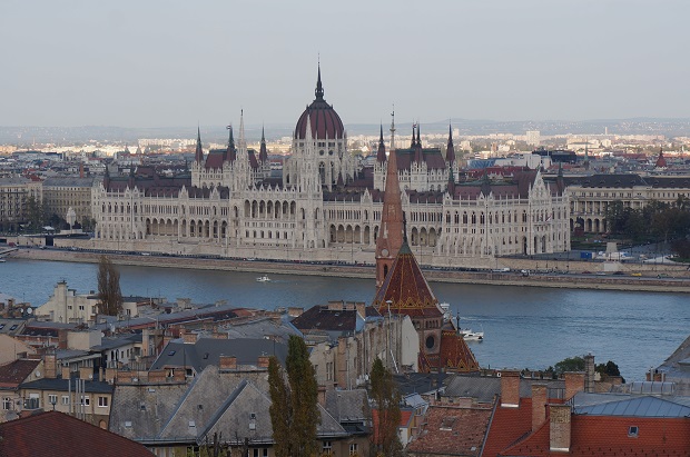 subway-trouble-abroad-hungary-3